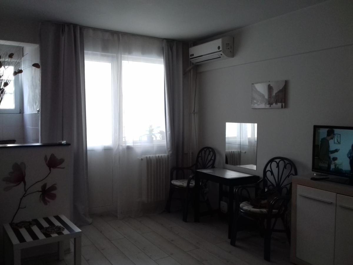 Appartement Garsonniera Maria à Bucarest Extérieur photo
